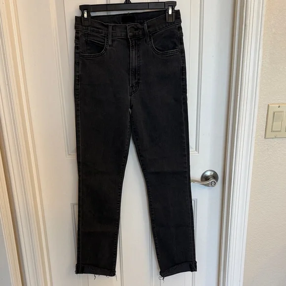 MOTHER Rascal Ankle Slit Flip Black Ankle Jeans - Picture 2 of 10